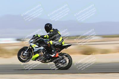 media/Apr-10-2022-SoCal Trackdays (Sun) [[f104b12566]]/Speed Shots Back Straight (930am)/